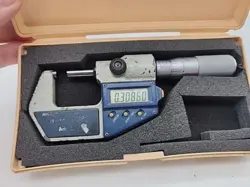 MITUTOYO DIGITAL MICROMETER 0-1 293-725-30 NEW BATTERY