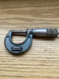 OUTSIDE MICROMETER / (0-25/0.01) MM / 103-137 / MITUTOYO
