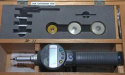 MITUTOYO HOLTEST THREE POINT MICROMETERS, 3 MIKES, 0.275-0.50
