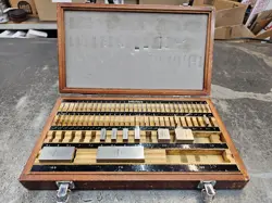 MITUTOYO GRADE 2 METRIC GAGE BLOCK SET 516-450-02 BM4-76-2 (MISSING SOME BLOCKS)