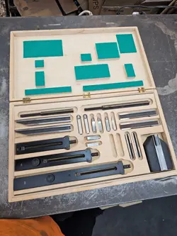 MITUTOYO METRIC RECTANGULAR GAGE GAUGE BLOCK ACCESSORIES ACCESSORY SET - 516-601