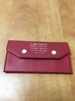 MITUTOYO 186-906 SAE STAINLESS HARDENED FILLET RADIUS GAGE SET OWNERS INITIALS