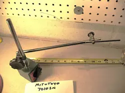 MITUTOYO 7010SN MAGNETIC WITH 1/4 ROD INDICATOR HOLDER