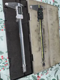MITUTOYO DIGITAL CALIPER 12 NEED BATTERY REPLACE 500-754-10
