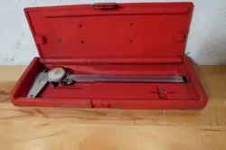 VINTAGE MITUTOYO DIAL CALIPER 505-627 W/PLACTIC CASE GREAT SHAPE WORKS GREAT