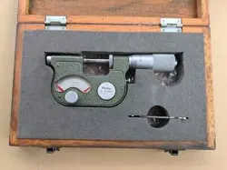 MITUTOYO INDICATING MICROMETER 0-25MM SNAP METER JAPAN