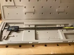 MITUTOYO 500-505-10 18” 450MM DIGITAL CALIPER W CARBIDE TIPS AND CASE