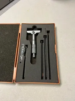 MITUTOYO  0 TO 4” DEPTH GAUGE MICROMETER SET 129-127 DMC 2.5-4
