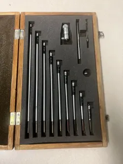 MITUTOYO MICROMETER SET 2