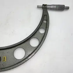 MEASURING OUTSIDE MICROMETER