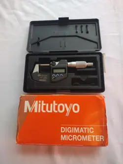 MITUTOYO 293-340-30 GRAY HEAVY DUTY ELECTRONIC DIGITAL MICROMETER 0-1
