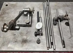 STARRETT SURFACE GAGE WITH MITUTOYO DIAL INDICATOR .001 & VARIOUS ATTACHMENTS