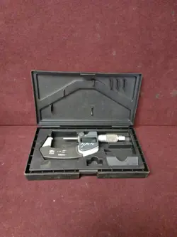 PREOWNED MITUTOYO 293-341-30CAL ELECTRONIC OUTSIDE MICROMETER: IP65