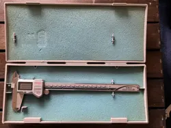 MITUTOYO 8” OFFSET / MOVABLE JAW CALIPERS 573-702