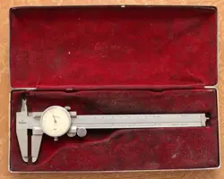 MITUTOYO 505-523 6IN DIAL CALIPER W/ CASE