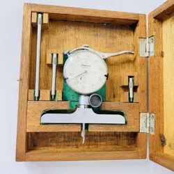 MITUTOYO NO. 7218 DIAL DEPTH GAGE JAPAN WITH WOOD CASE ATTACHMENTS EXTRAS