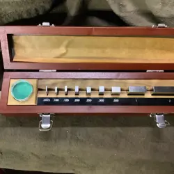 MITUTOYO GAUGE BLOCK SET  CODE 516-930 12 PIECES