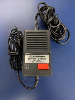 MITUTOYO BC404A BATTERY CHARGER