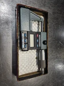 MITUTOYO 293-311 DIGIMATIC MICROMETER 0-1