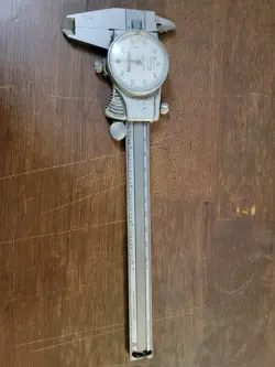 MITUTOYO 505-675 DIAL CALIPER 0-6