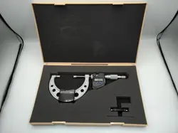MITUTOYO BLM-75M MICROMETER
