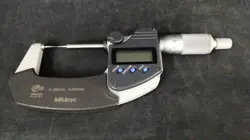 MITUTOYO NO.342-251 MICROMETER