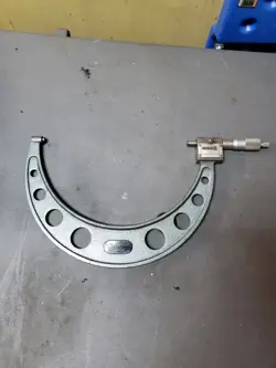MITUTOYO 193-220 ANVIL OUTSIDE MICROMETER 9-10