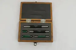 MITUTOYO 1''-5'' STANDARD'S 167-141,167-142,167-143,167-144,167-145 WITH CASE
