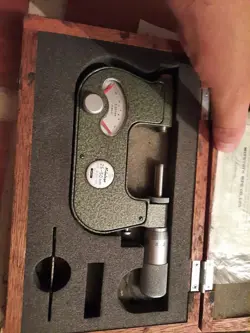 USED MITUTOYO DIAL INDICATING MICROMETER 25-50MM WITH RESOLUTION 0.001MM