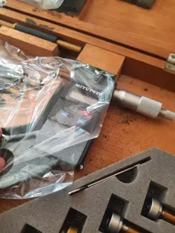 RESOLUTION 0.001MM WITH