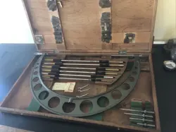 MITUTOYO 18-24” MICROMETER INTERCHANGABLE WOOD CASE W/STANDARDS, HEADS 104-202