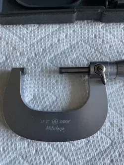 MITUTOYO 0”-2” MICROMETER #104-165