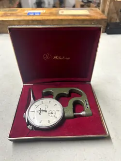 MITUTOYO 7300 DIAL THICKNESS GAGE WITH CASE .001