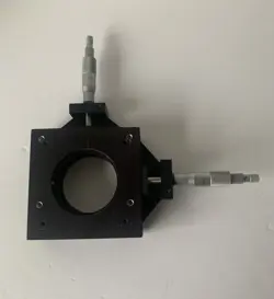 MITUTOYO XY LINEAR TRANSLATION STAGE W/MICROMETER DRIVE X=25MM Y=30MM W/ HOLE