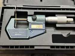 MITUTOYO DIGITAL MICRO METER 0.00 1 MM 0- 25 MM N0.293-561-30