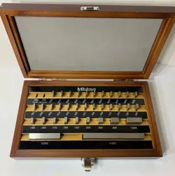 MITUTOYO 516–914 GRADE 2 GAGE BLOCK 35PC COMPLETE SET - GOOD CONDITION