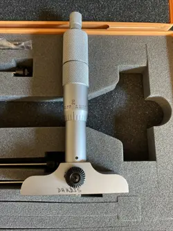 MITUTOYO 129-127 DEPTH MICROMETER. 0-4