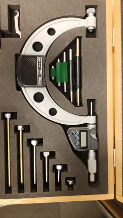 MITUTOYO DIGITAL MICROMETER 0 - 6