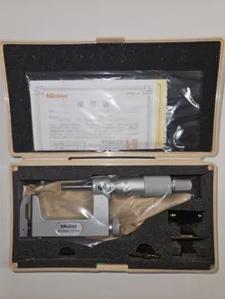MITUTOYO 117-102 INTERCHANGEABLE ANVIL MICROMETER 25 - 50MM RANGE
