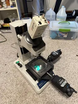 MITUTOYO TOOLMAKERS MICROSCOPE TM W/ CAMERA