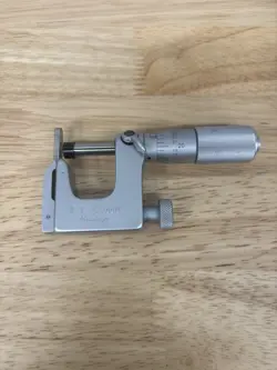 MITUTOYO MICROMETER  NO. 117-107 0-1