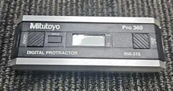 DIGITAL PROTRACTOR WITH