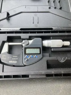MITUTOYO DIGITAL 0-1 INCH MICROMETERS 