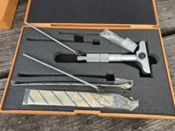 MITUTOYO 129-127 DMC 2.5-4” MECHANICAL DIGITAL DEPTH MICROMETER W/CASE AND ACCES