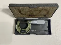 MITUTOYO NO.103-135 OUTSIDE MICROMETER 0-1” 0.0001” W CASE