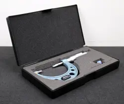 MITUTOYO MICROMETER NO. 122-102 WITH NARROW MEASURING SURFACES FOR Ø 25-50 MM