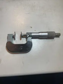 MITUTOYO 0-1” DISC FLANGE MICROMETER NO 123-125A .001” WITH RATCHET AND LOCK (1)