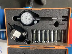 MITUTOYO 526 -233 DIAL BORE GAUGE