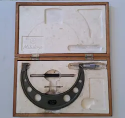 USED MITUTOYO 7