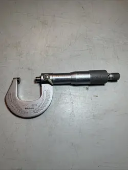 MICROMETER W/ CARBIDE